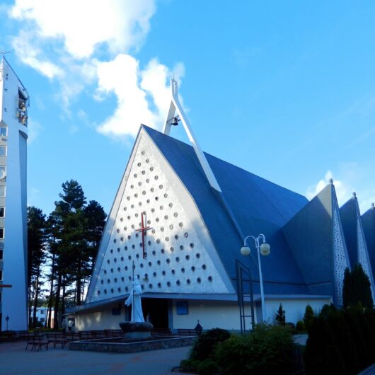 Wladyslawowo_church-fot.-Przemyslaw-Jahr